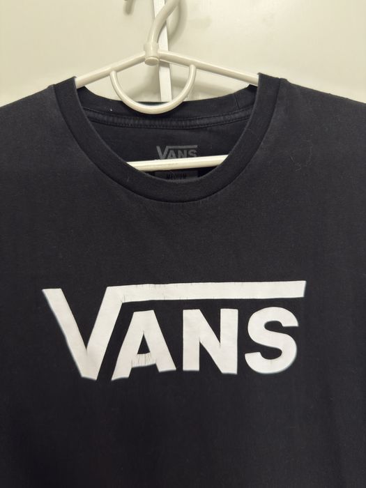 Футболка чорна  Vans