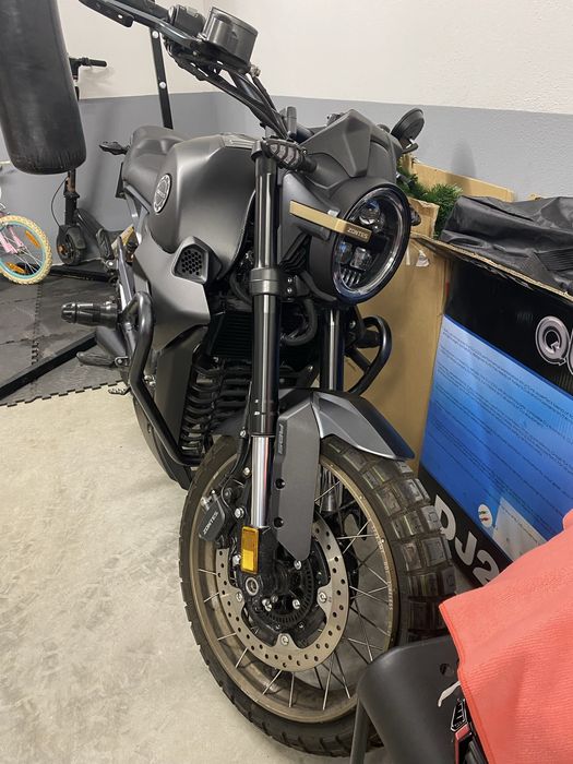 Zontes G1X 125 LCD | Apenas 2.321 km | Garantia até dezembro de 2028