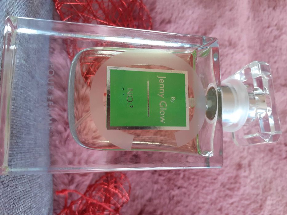 Jenny Glow  C No:? w typie Chanel 5