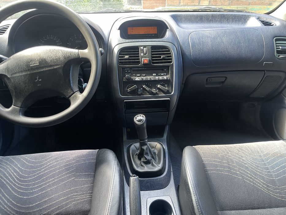 Mitsubishi Carisma 2002р
