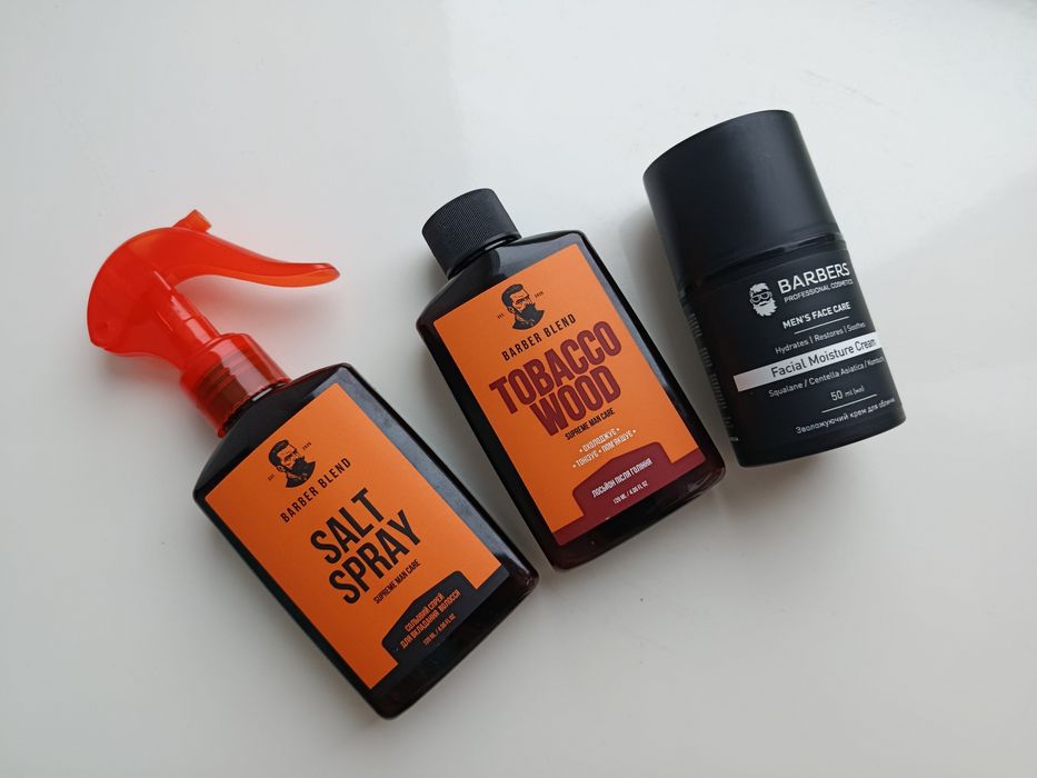 Косметика лотами: Hillary, відбілюючі смужки, олійка для губ