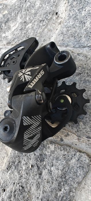 2 Desviadores traseiros 12v 520% SRAM NX