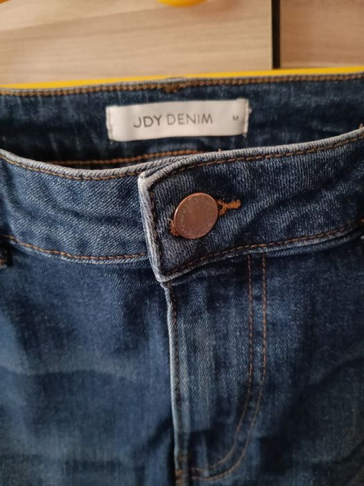 Spódnica jeansowa krótka