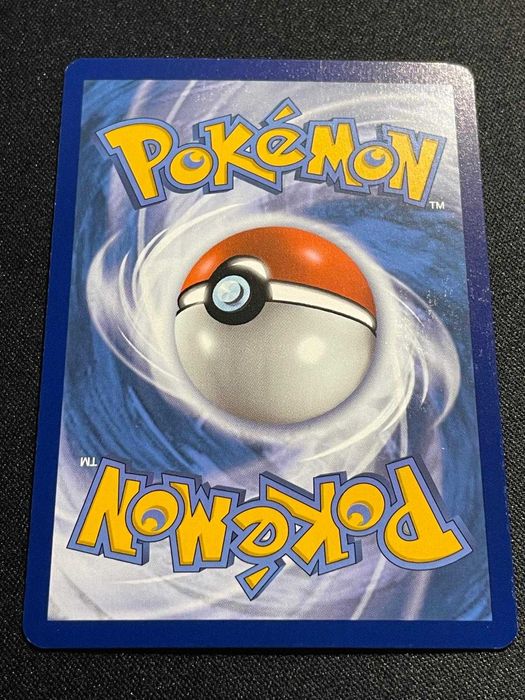 Carta Pokémon Woobat 73/185 Vivid Voltage