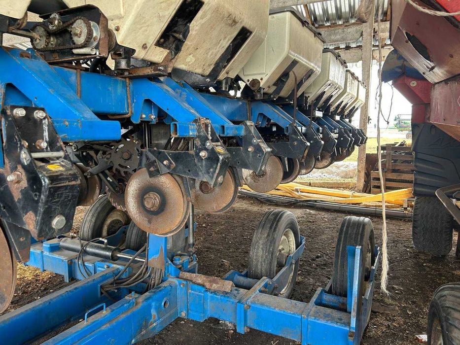 Продам сівалку Kinze 3600 2013 року