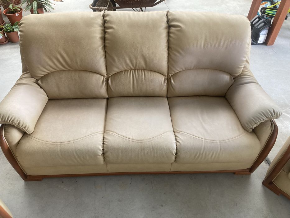 Sofá de 3 lugares mais 2 de um lugar