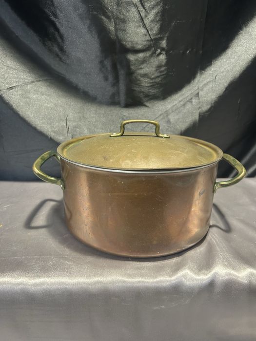 Miedziany garnek z pokrywką – ok. 2,5–3 litra – styl klasyczny