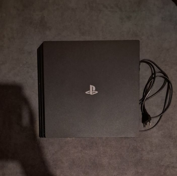 PlayStation 4 PRO 1TB (CUH-7216B)