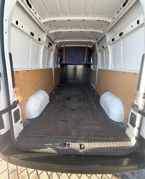 Вантажні перевезення Київ Вантажне таксі перевіз меблів речей Недорого