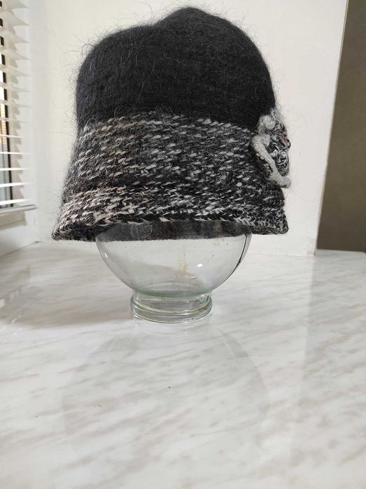шапка тепла вязана чорна, вовна