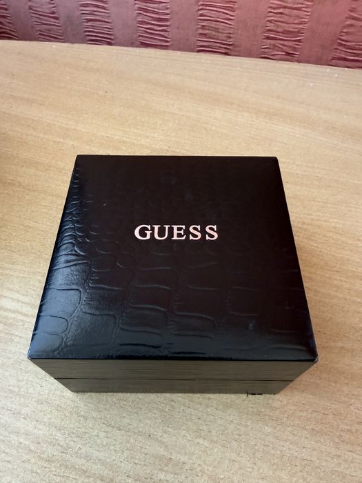 Часи guess waterpro