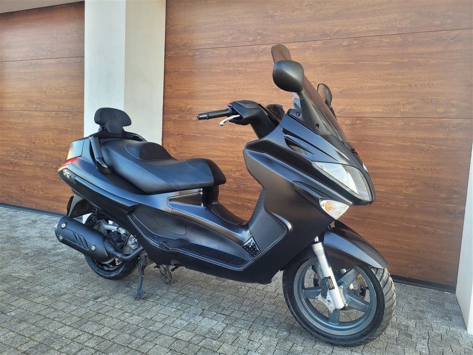 Piaggio Xevo 125 Xevo X8 X10 super stan jak nowy