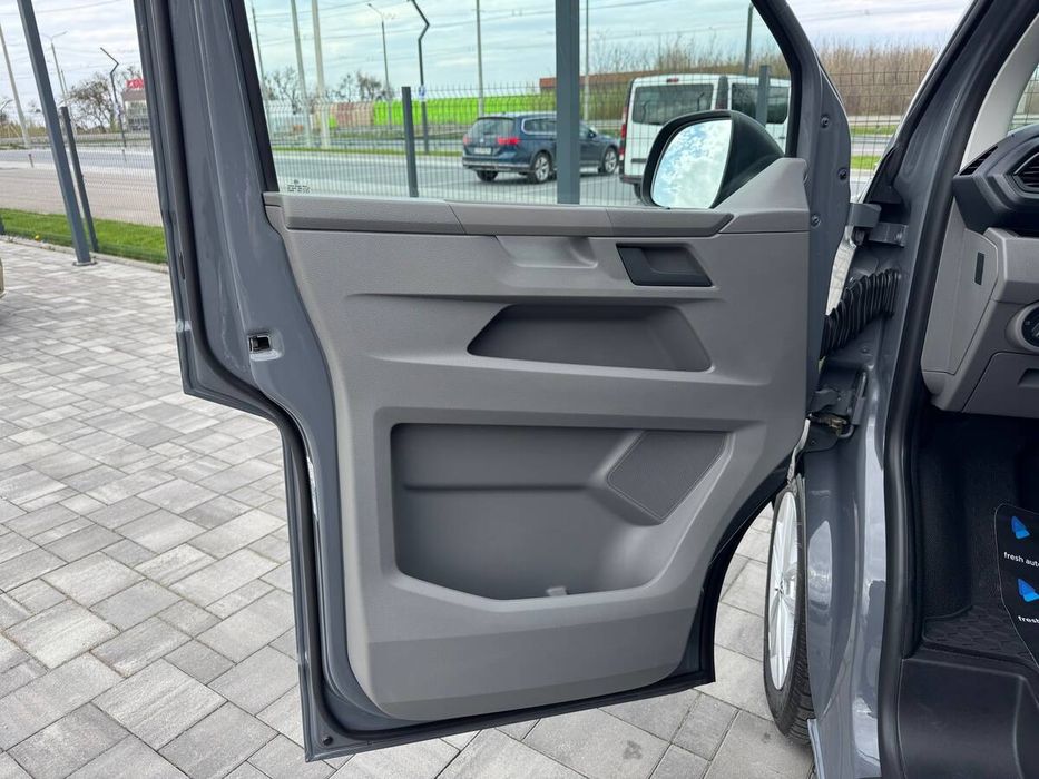Volkswagen Caravelle 2021 freshauto