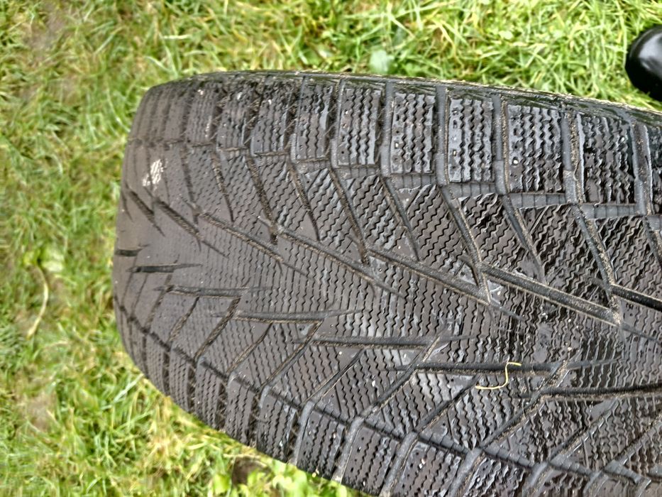 Хенкок 245/45/17 зима