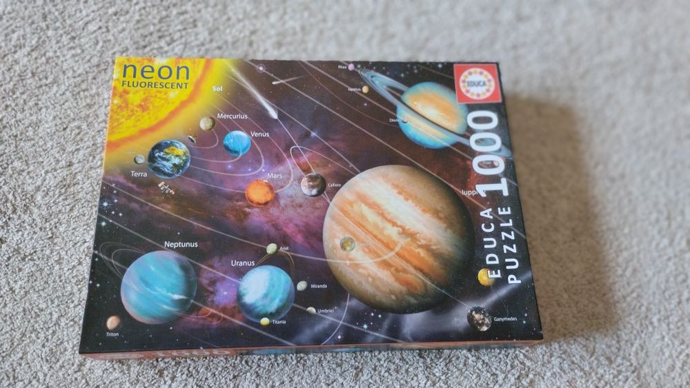 Puzzle  de 1000 peças  com o tema: Sistema Solar