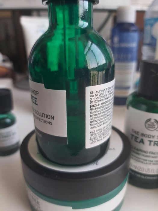 Tea Tree -The Body Shop : acne (usado)