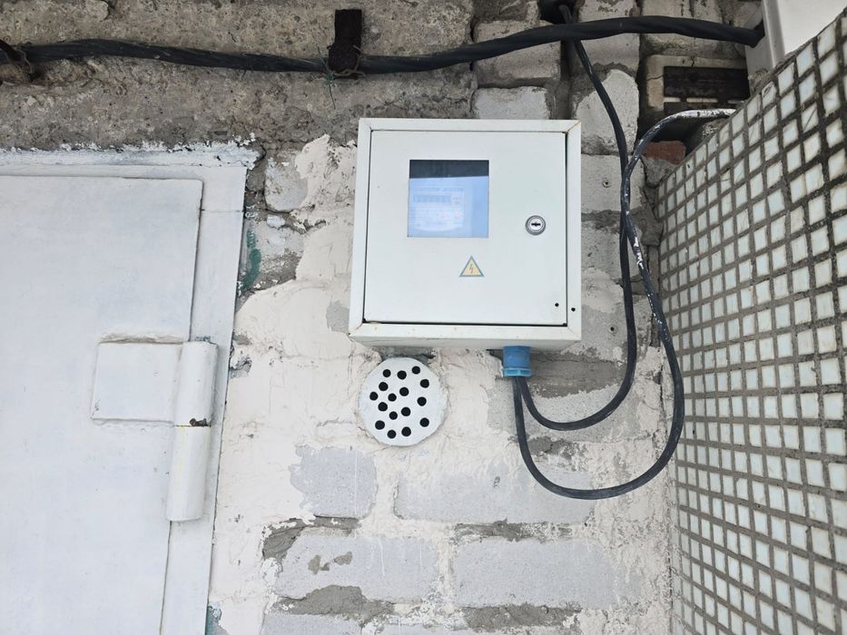 Гараж в кооперативі Іскра