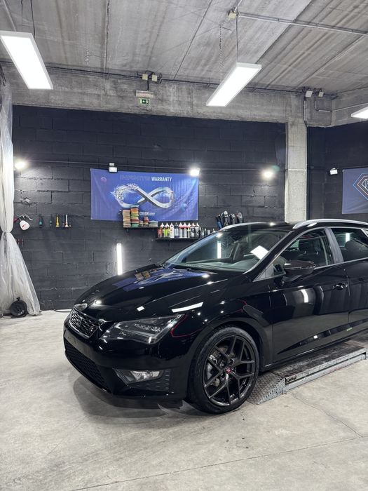 SEAT Leon 5F ST FR 2.0 — photo 2