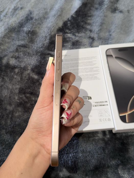 Iphone 16 pro max 256g rosa gold