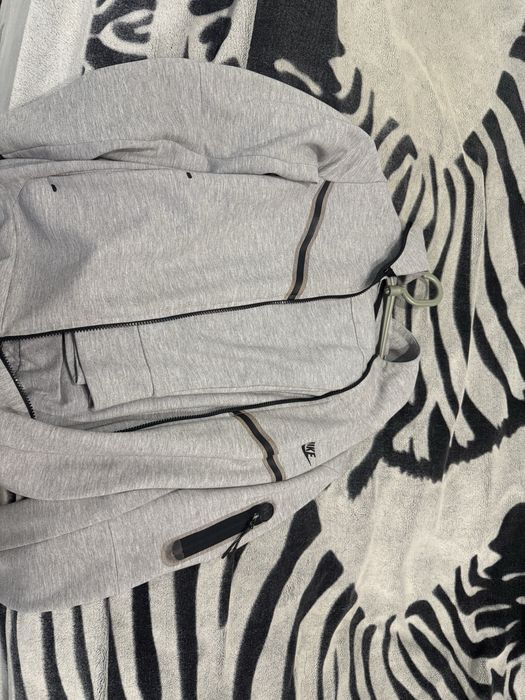 Продам костюм tech fleece