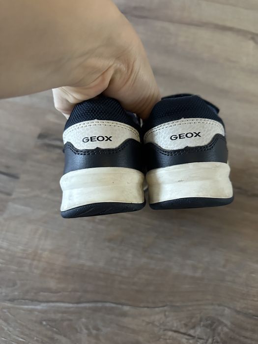 Демісезонні кеди, хайтопи, кросівкт geox 32