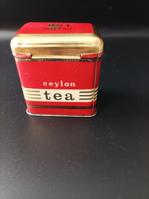 Stara puszka po herbacie Ceylon tea