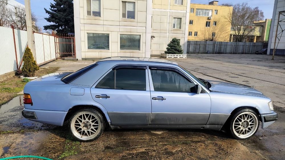 Продам Мерседес 124 1500$