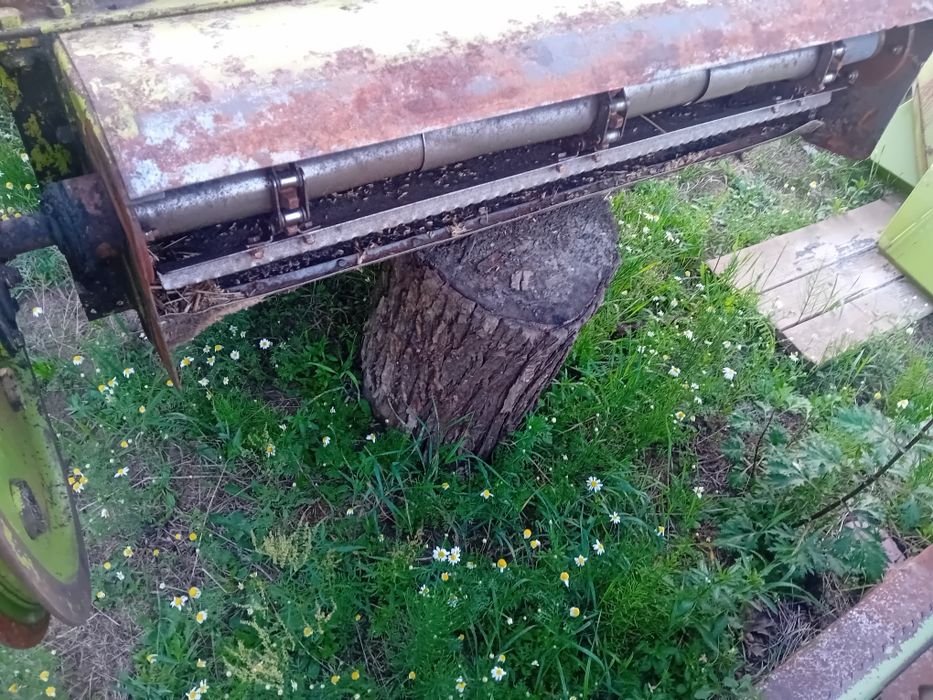 Gardziel podajnik pochyły sieczkarnia  mercator  senator  claas