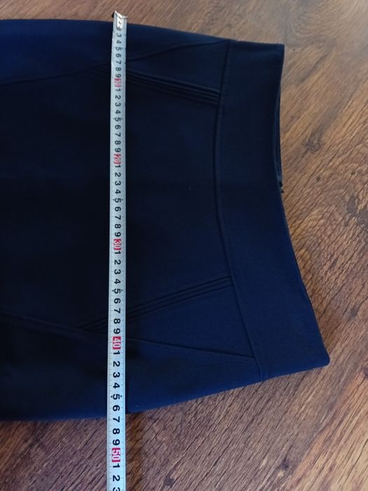 Elegancka granatowa spódnica, 40, ideał