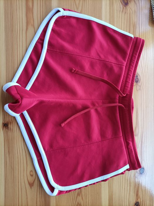 Calções vermelhos desportivos Zara  L