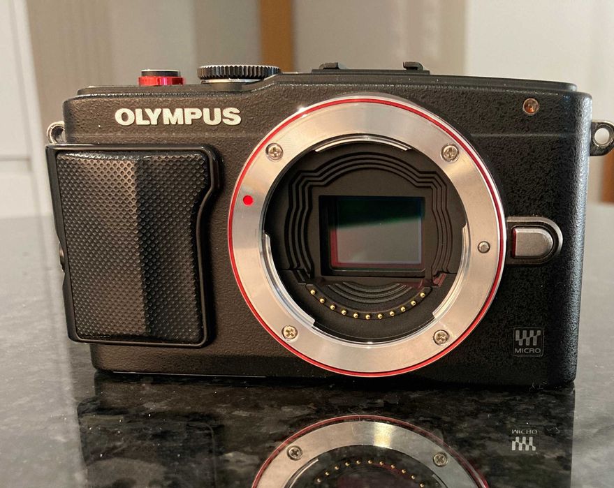 Olympus E-PL6 + Samyang 12mm F2.0 apenas 11.000 disparos