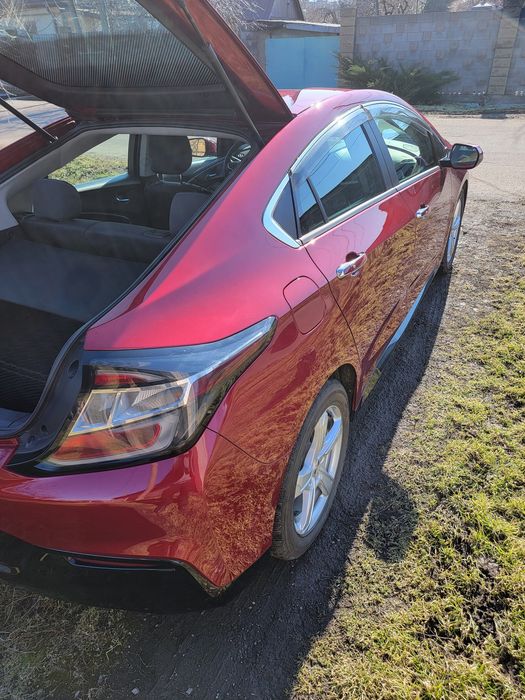Chevrolet volt 2