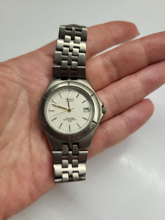 Жіночий наручний годинник Casio MTH-1018 Titanium
