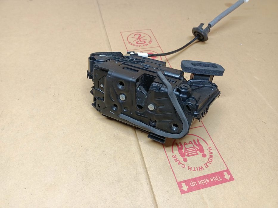 Zamek drzwi prawy tył tylny prawy Volkswagen Golf VII