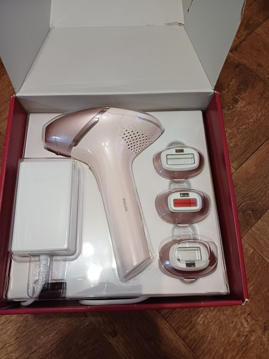 Фотоэпилятор Philips Lumea