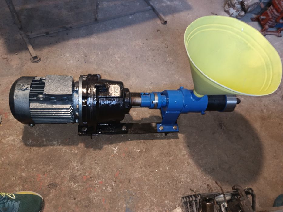 Продам  маслопрес олійниця 60кг/час НОВА