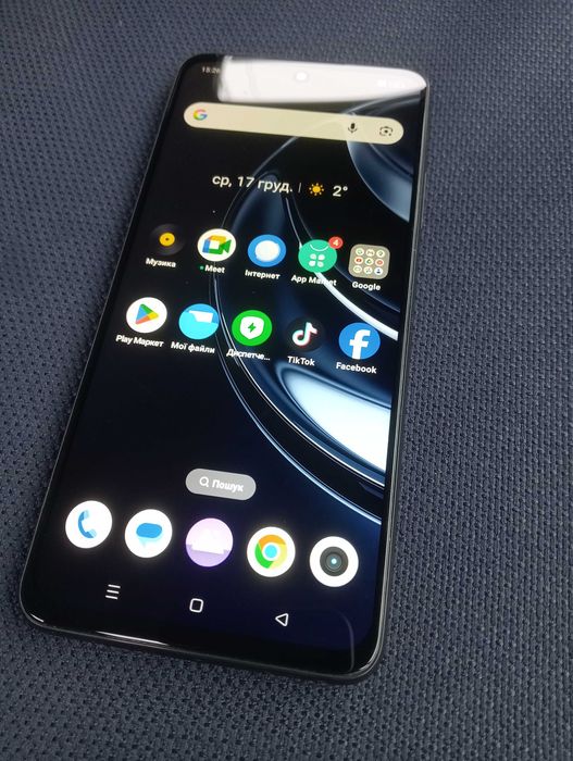 Продам телефон Realme c55 8+8 256