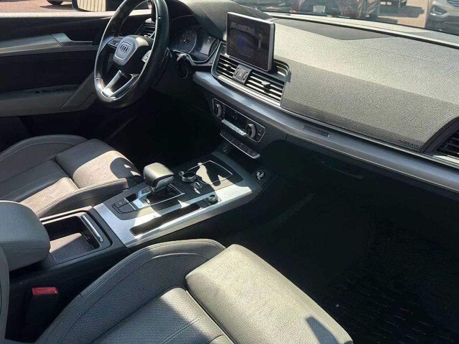 Audi Q5      2018