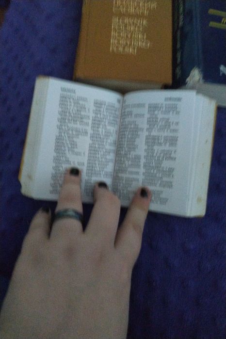 Komplet slownikow polsko- rosyjski hiszpański niemiecki