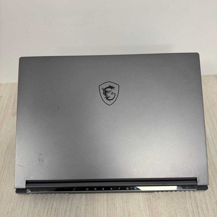 MSI Creator 16 AI Studio A1VIG 4K 120Hz Ultra 9 185H 32GB DDR5 SSD 1TB NVMe RTX 4090