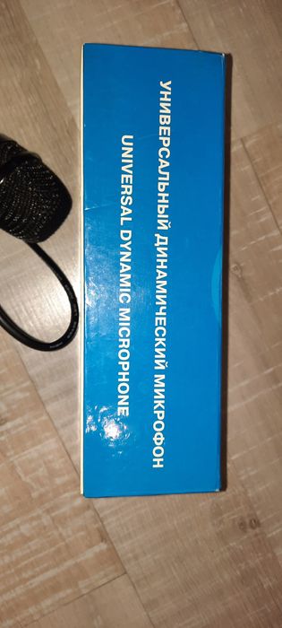 Мікрофон для караоке BBK DM-120, як новий.