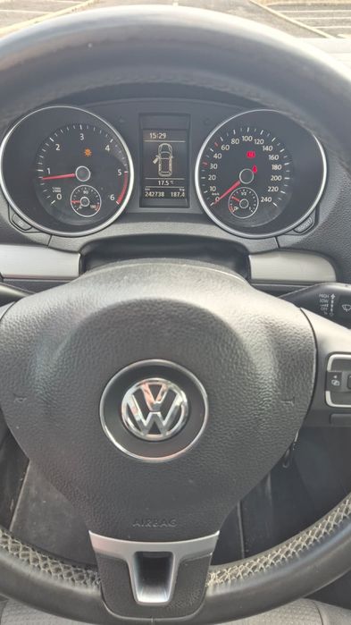 Volkswagen Golf — fotografia 7