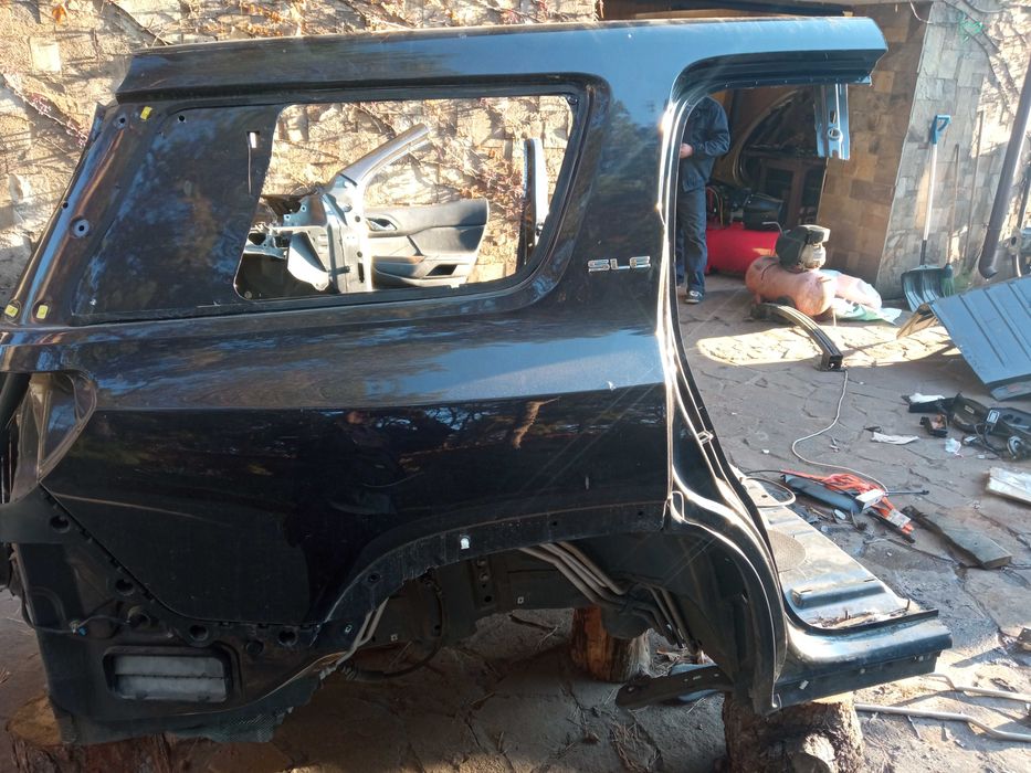 Четверь передняя задняя gmc acadia 2017