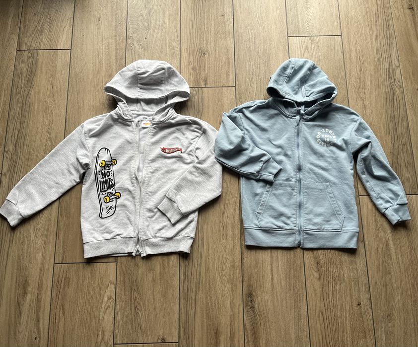 Bluzy z kapturem r.134