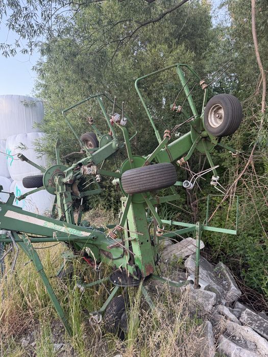 Rozbijak do pokosów stholl 580