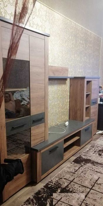 Нова Стінка Монтреаль в різних кольорах