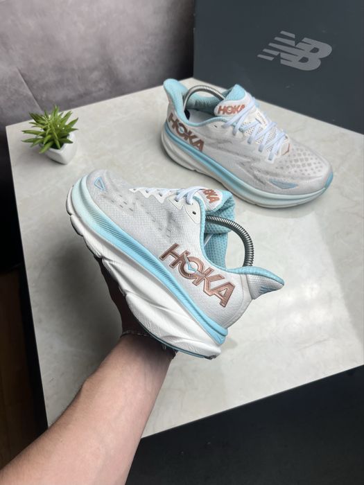 Кросівки Hoka Clifton 9 Розмір 42.5 Original Взуття