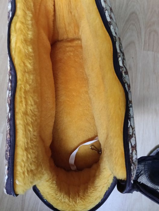 Дешево.Сумка-переноска для тварин..