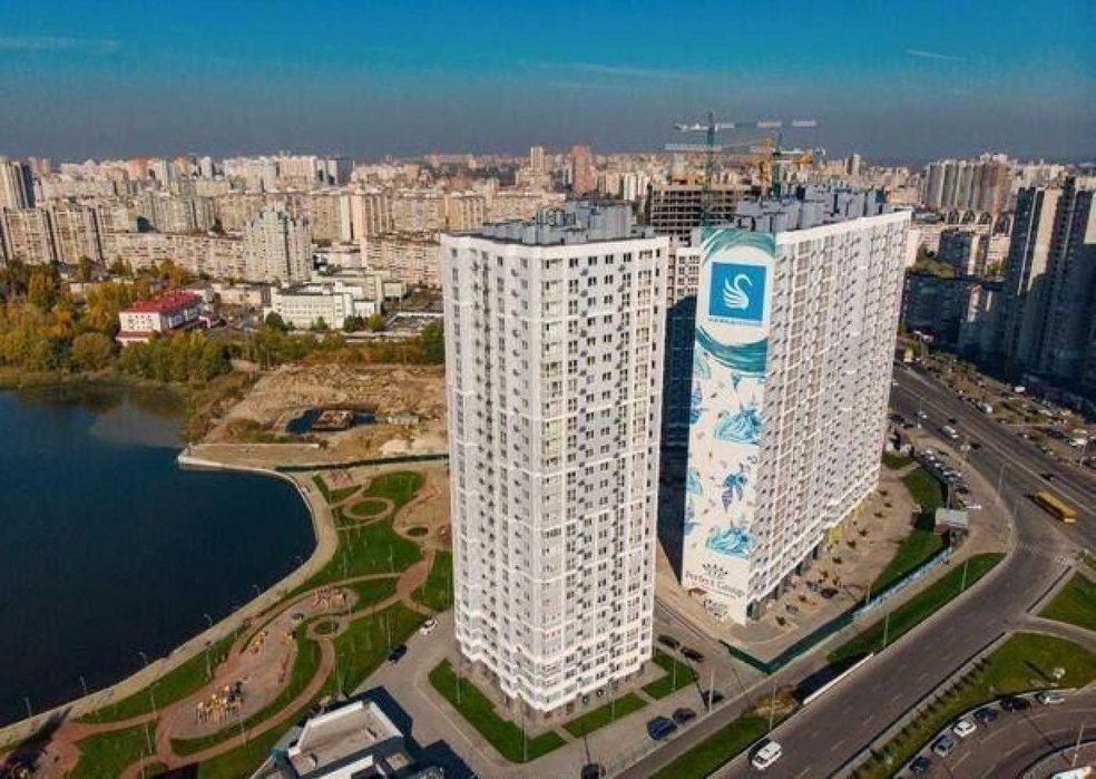 Продаж комерційного приміщення без ремонту 206м2 ЖК "Лебединий"