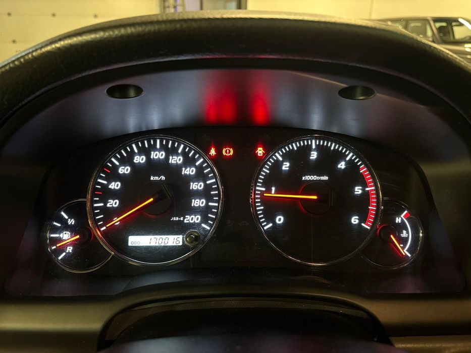 Toyota Land Cruiser - 120 Series - Como Novo - 6 velocidades • Antigo IUC